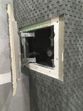 Люк под плитку Нажимной Секрет-Лайт 400*650 Люк под плитку Нажимной Секрет-Лайт 400*650