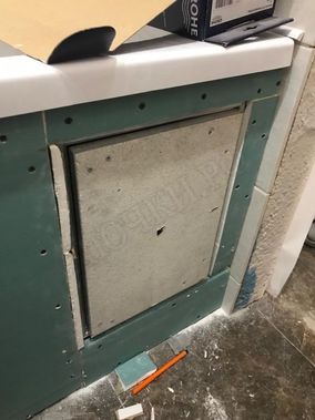 Люк под плитку Нажимной Секрет-Лайт 400*650 Люк под плитку Нажимной Секрет-Лайт 400*650